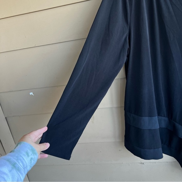 Chico's Black Asymmetrical Long Sleeve Tunic Top - Size 2 (Large) - Picture 2 of 5